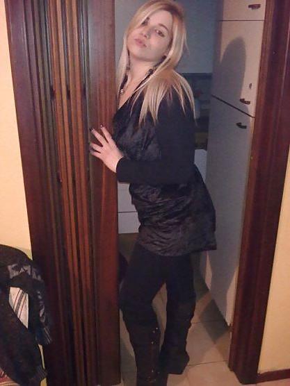 10P Greta - Flawed And Thick Bodied Blonde Babe 