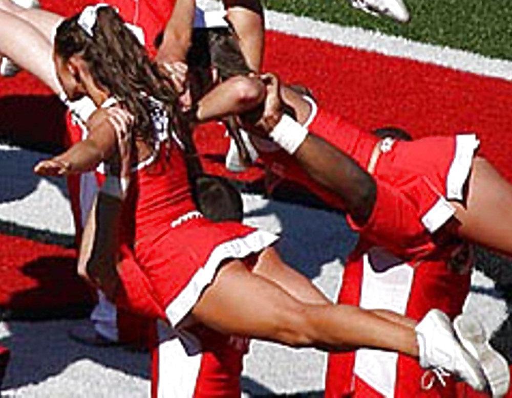 25P College Cheerleaders make my Dick Hard 2