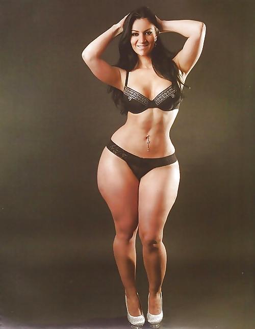 25P Wide Hips, Phat Asses,  Curvy Girls 