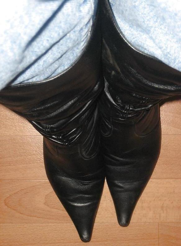 5P Neue Bilder mit Stiefeln und Jeans 