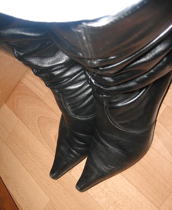 5P Neue Bilder mit Stiefeln und Jeans 