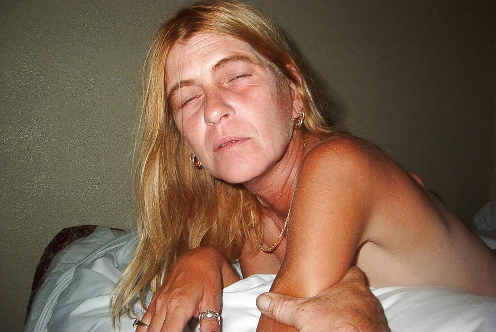 15P Wife Giving Blowjob 3
