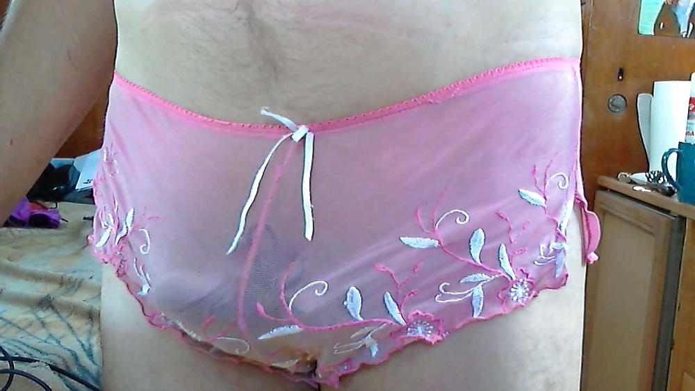 11P All tied up