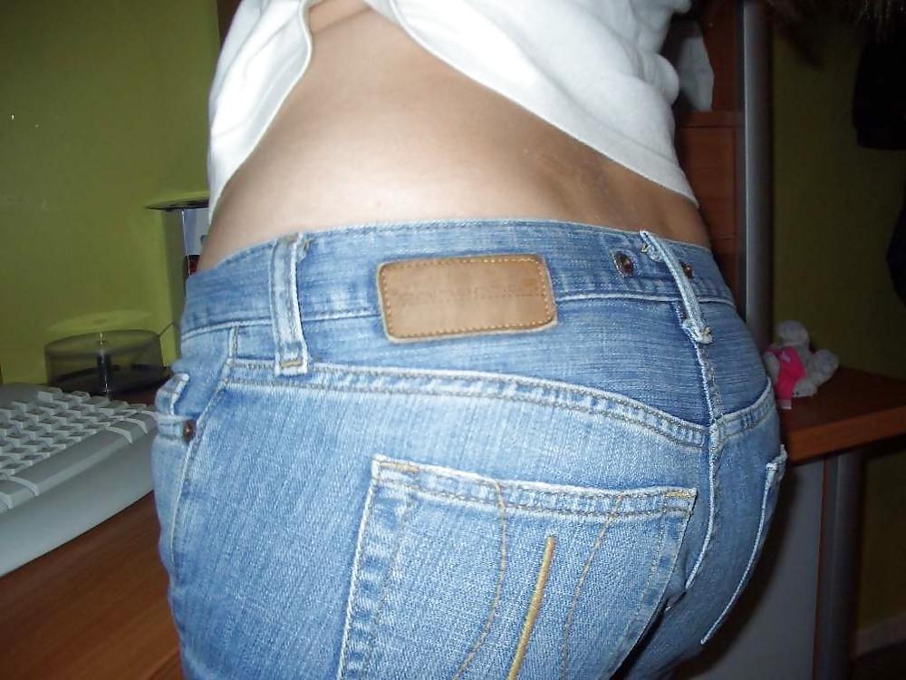 25P Queens in Jeans LVXXXXVI