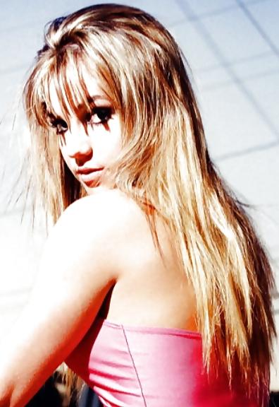 19P Britney Spears Head Shorts