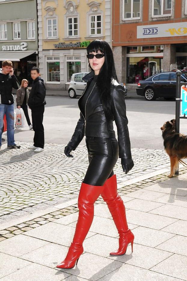 16P Nice sadistic mistress