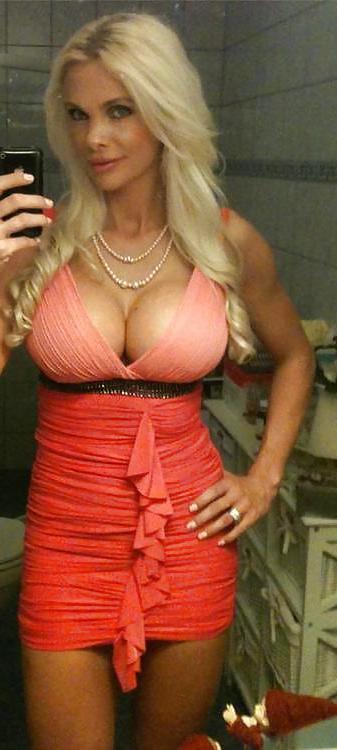 25P Bimbo fuckdolls 2