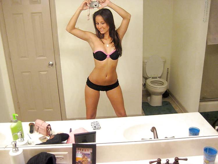 15P Lovely Girl Nude In Mirror Final Set