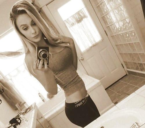 21P Mirror self shots mix