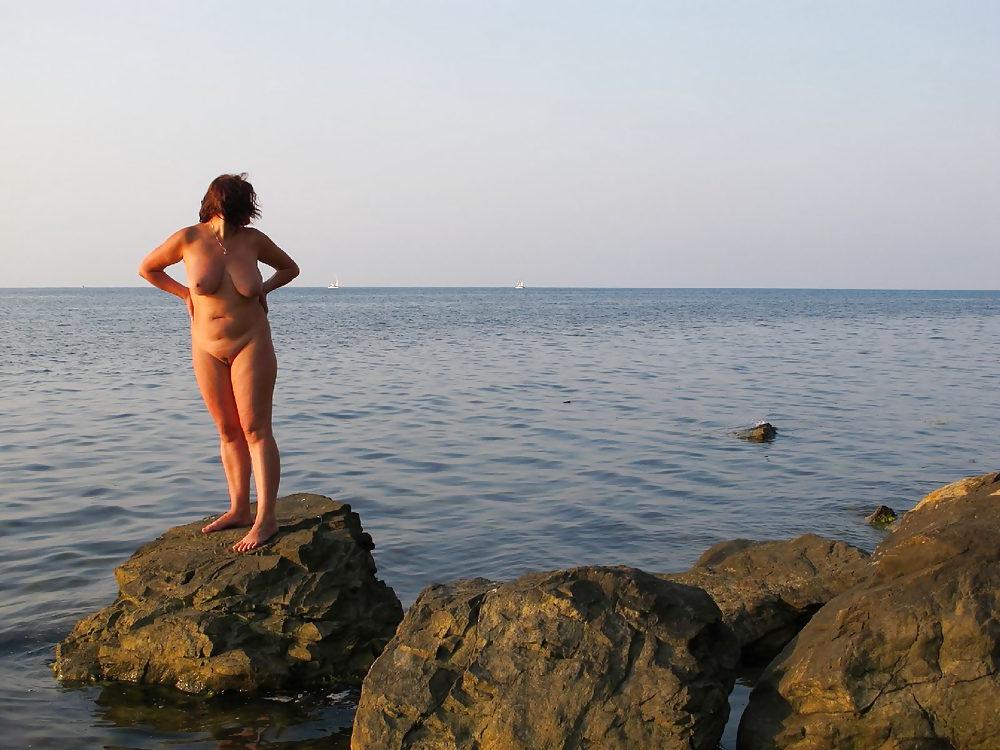 8P Albom019 Nudity