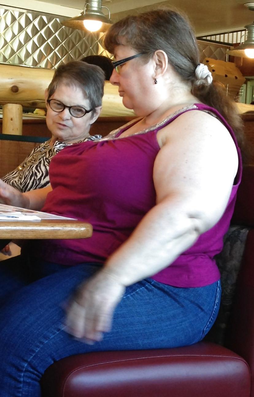 9P Fat white bbw fleshy arms