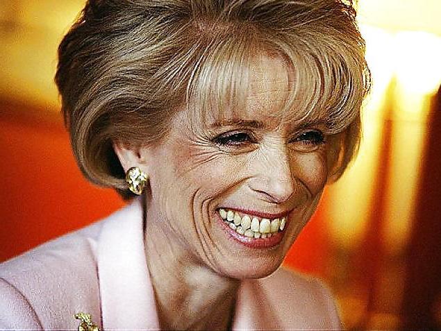 25P Love jerking to Laura Schlessinger
