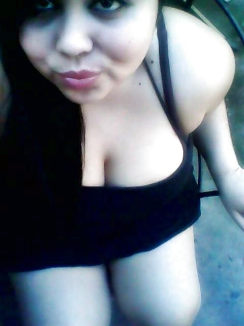 25P Valentina Chilena Tetona Non-Nude