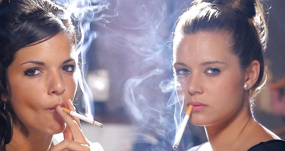 23P Glamour Smoking: Nina and Marta