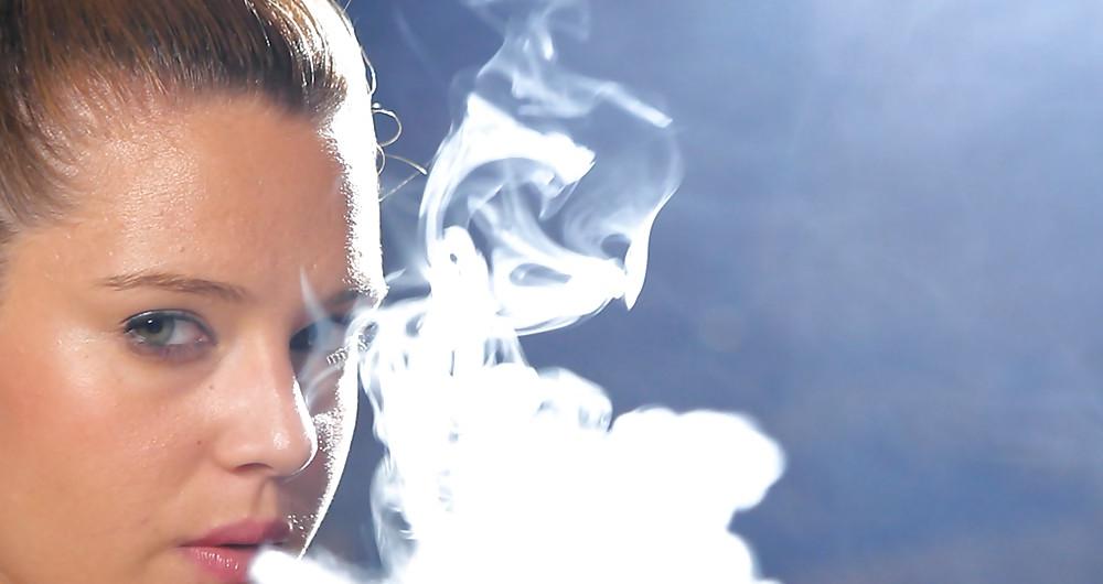 23P Glamour Smoking: Nina and Marta