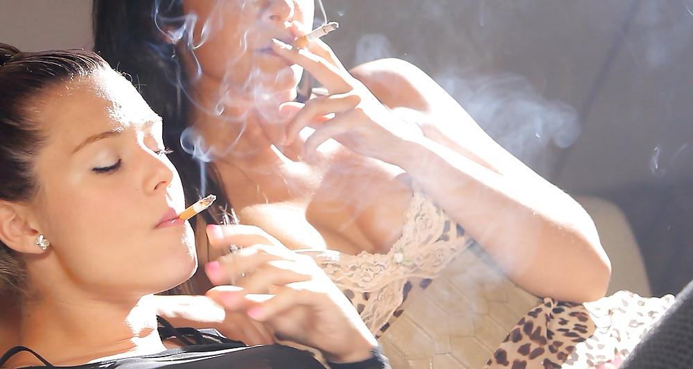 23P Glamour Smoking: Nina and Marta