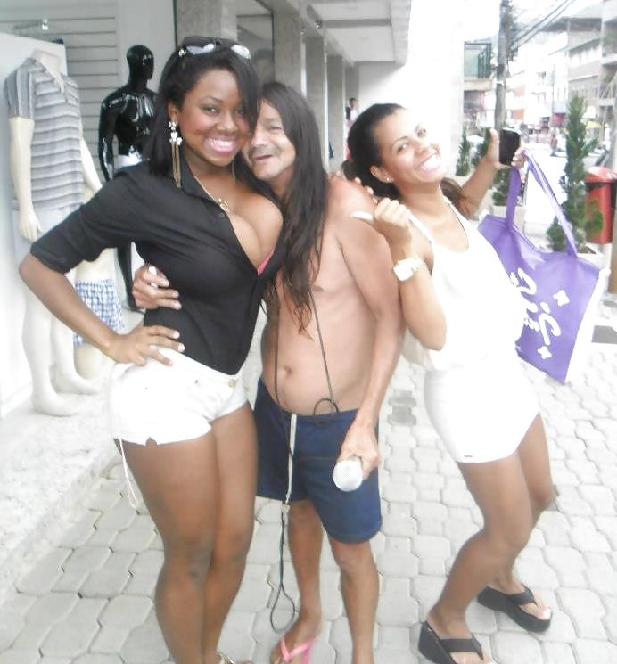 25P Massive Natural Brazilian Tits