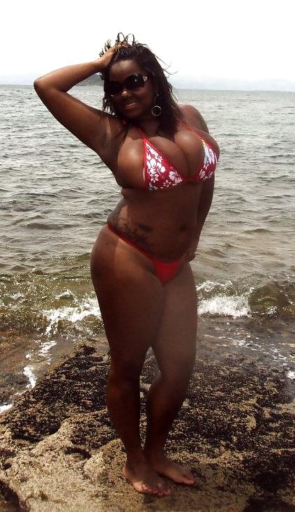 25P Massive Natural Brazilian Tits