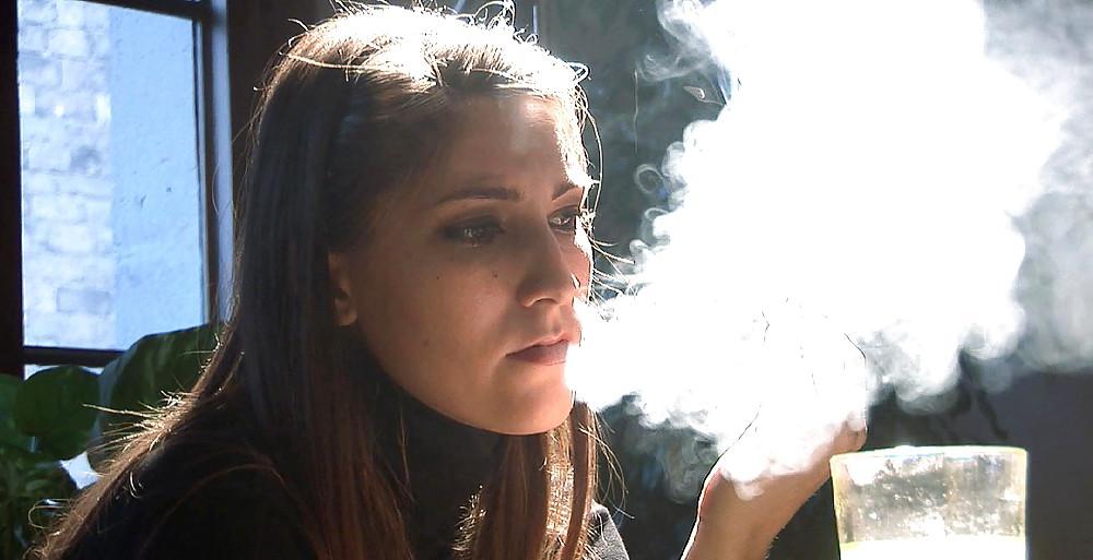 25P Glamour Smoking: Patricia