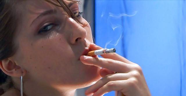 25P Glamour Smoking: Patricia