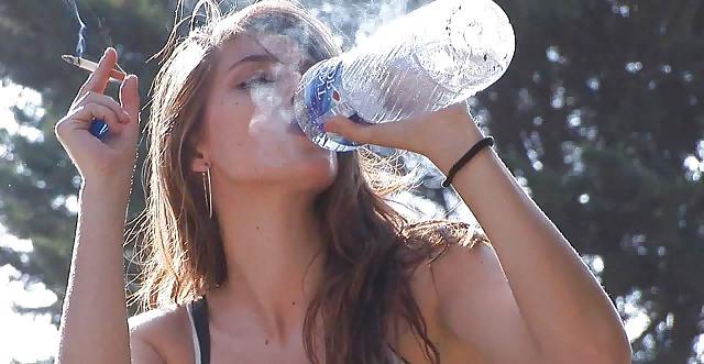 25P Glamour Smoking: Patricia