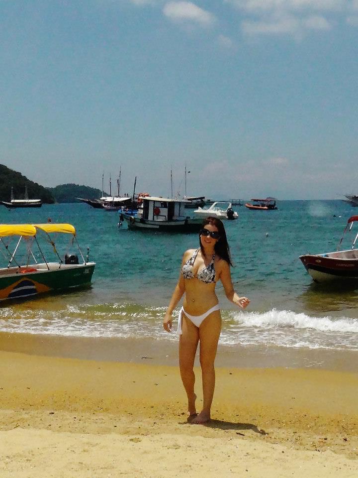 25P Cum and comment this brazilian whore!