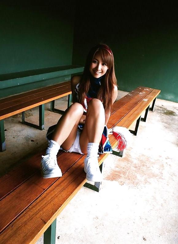 21P Japanese Cheerleader
