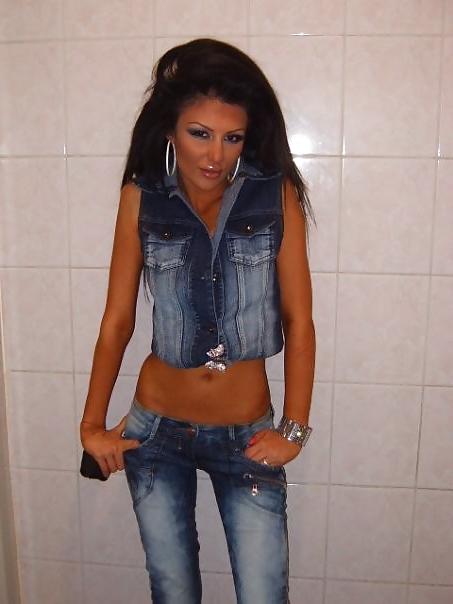 25P Queens in Jeans LLX
