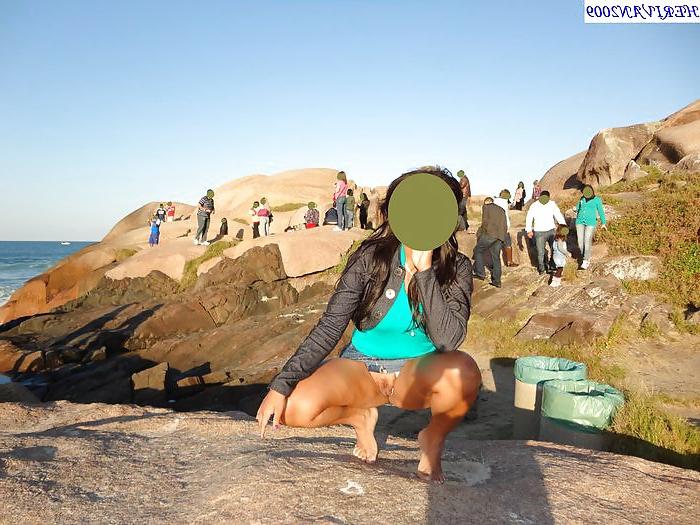 25P Brazilian exhibitionist public slut