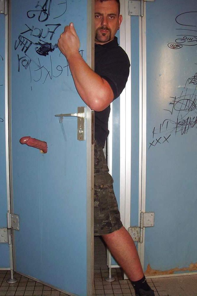 25P Hot public guys