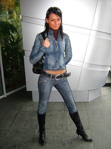 25P Queens in Jeans LLXV