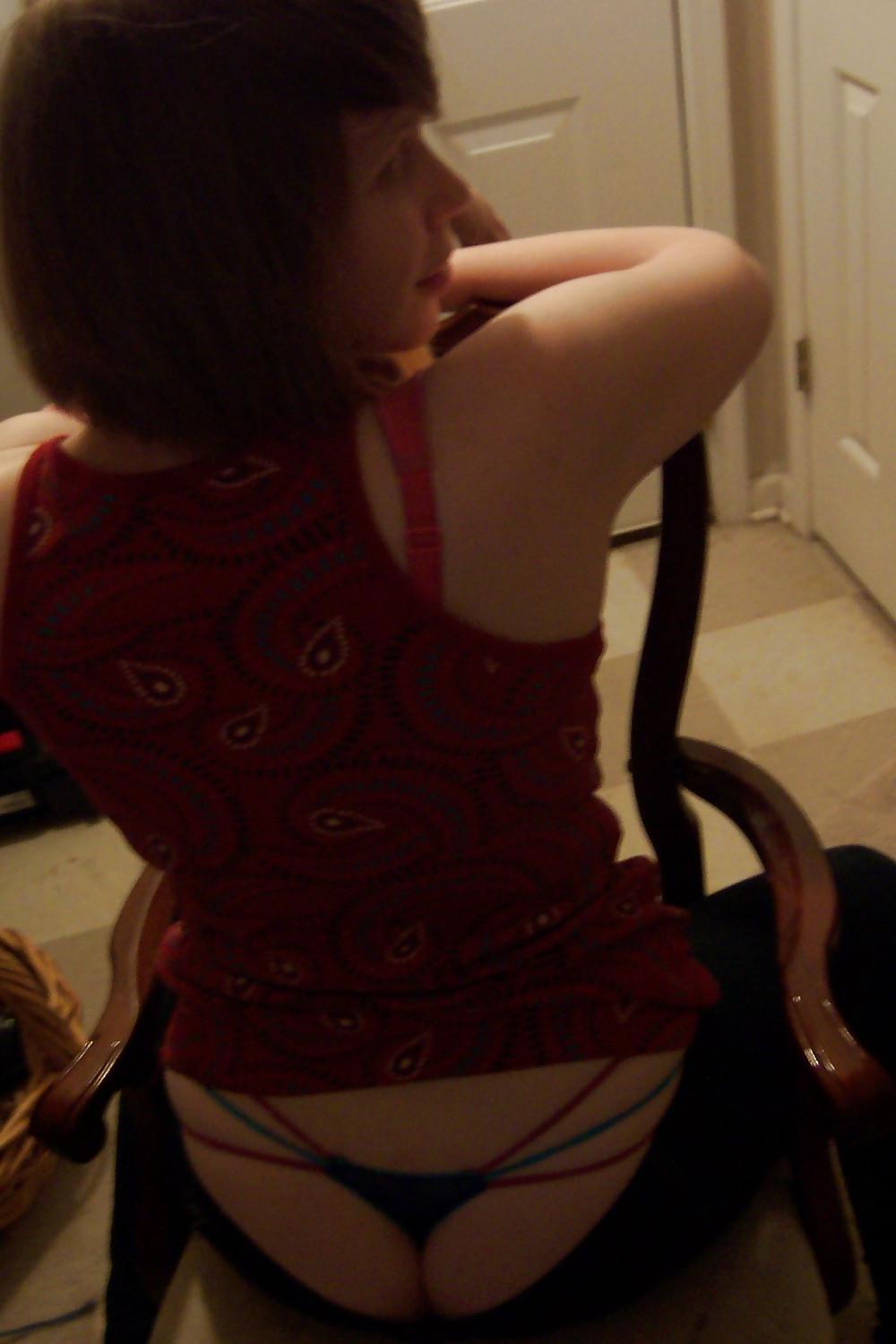 11P Cute thong