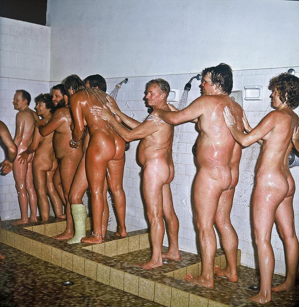 25P Public Nudity