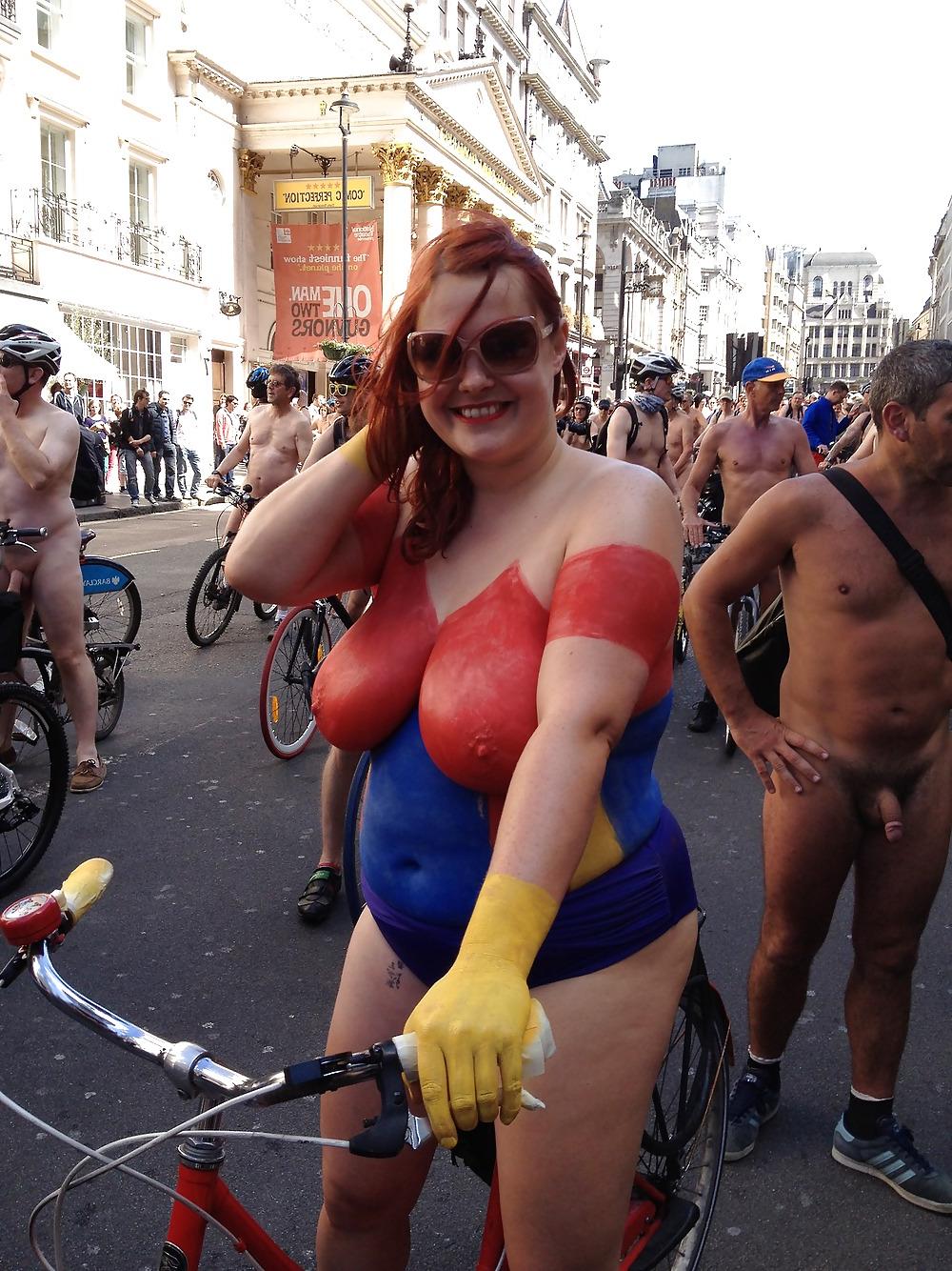 25P Public Nudity