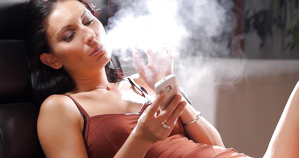 25P Glamour Smoking: Raquel