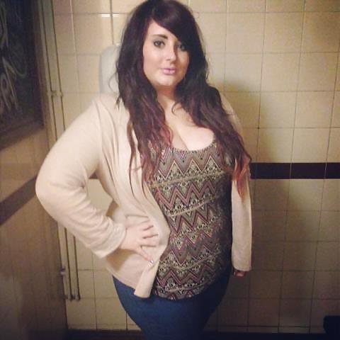7P CUTE FAT GIRL (NON-NUDE)