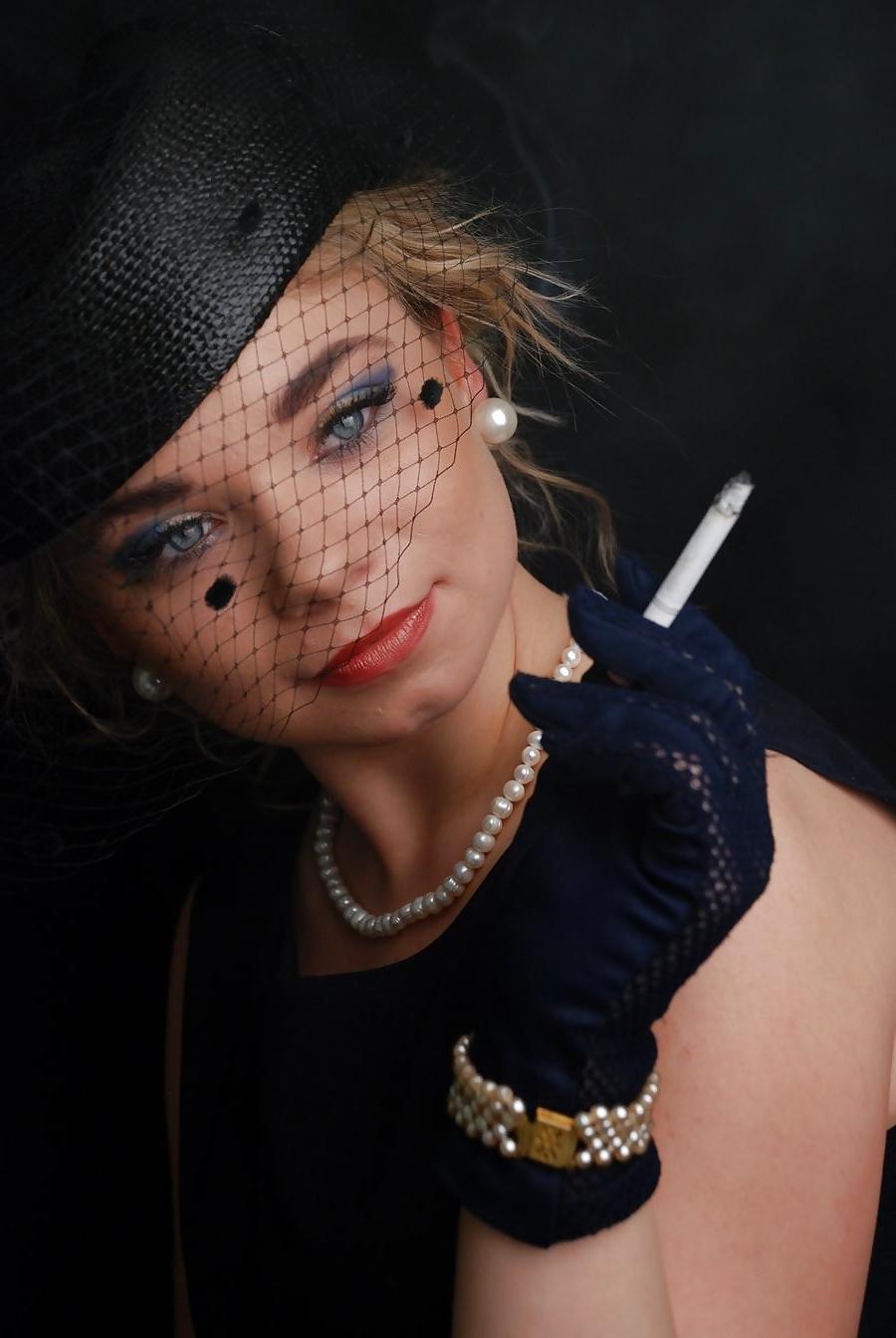 25P Glamour Smoking III