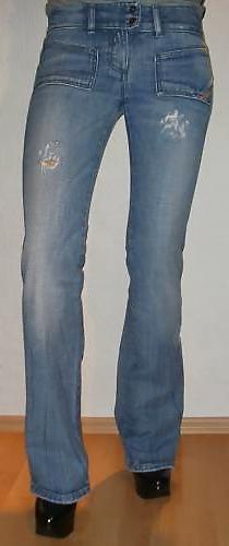 25P Queens in Jeans LLIV