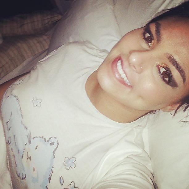 25P Brazilian Mulher Melancia Instagram (by Hellboykingop)