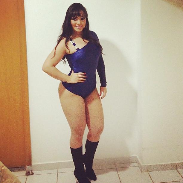 25P Brazilian Mulher Melancia Instagram (by Hellboykingop)