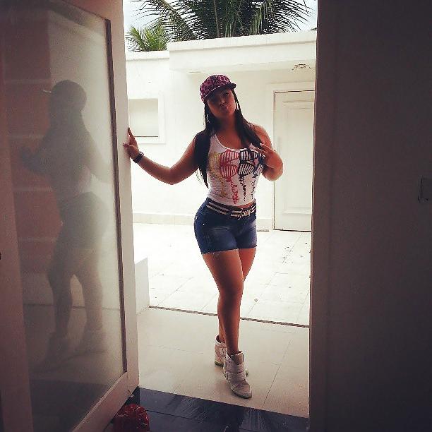25P Brazilian Mulher Melancia Instagram (by Hellboykingop)