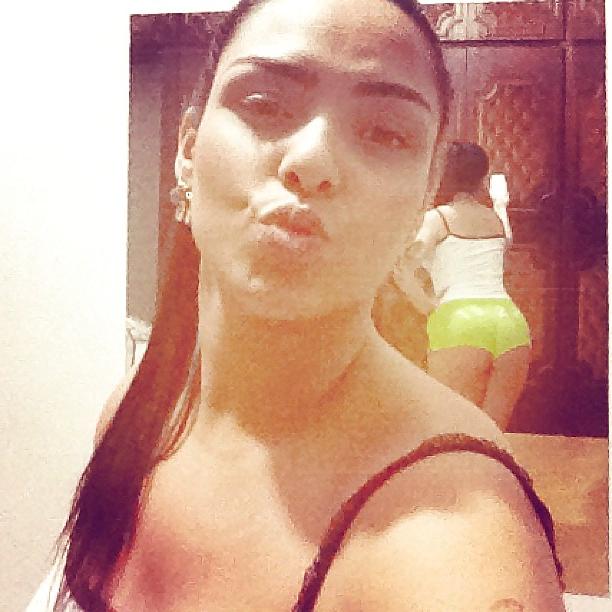 25P Brazilian Mulher Melancia Instagram (by Hellboykingop)