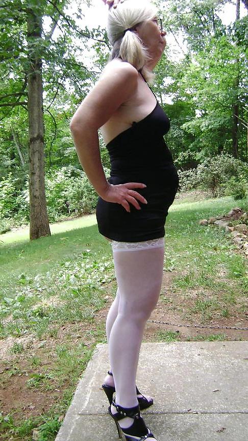 6P Gray Haired Whore20070626