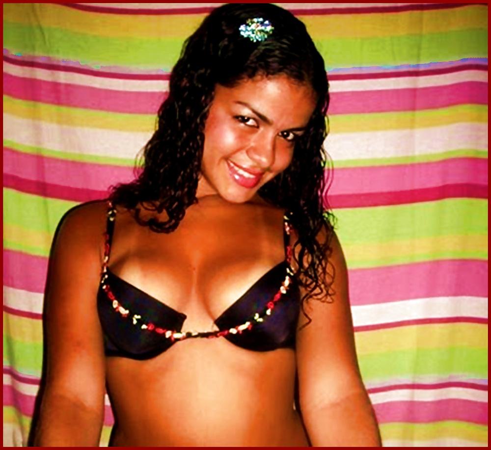 25P Brazilian women hot show