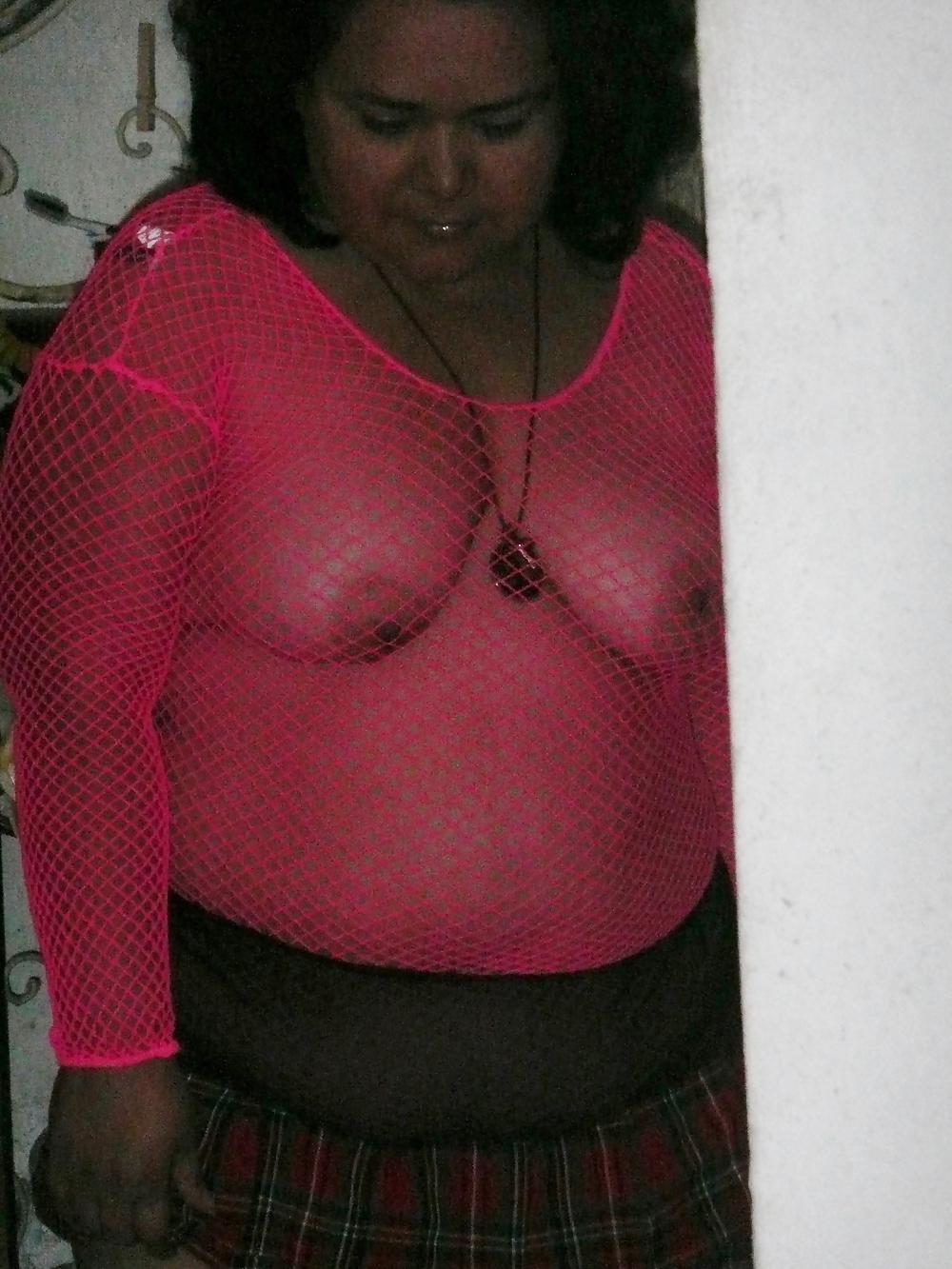 25P La Chalupa aka OXXO Reynosa - Bathing Mexican Xwife