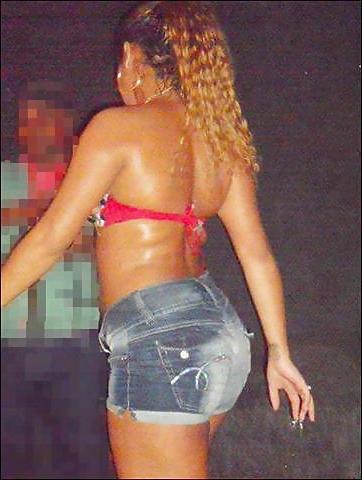 25P Brazilian Woman 16