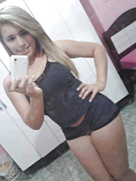 25P Brazilian Woman 16