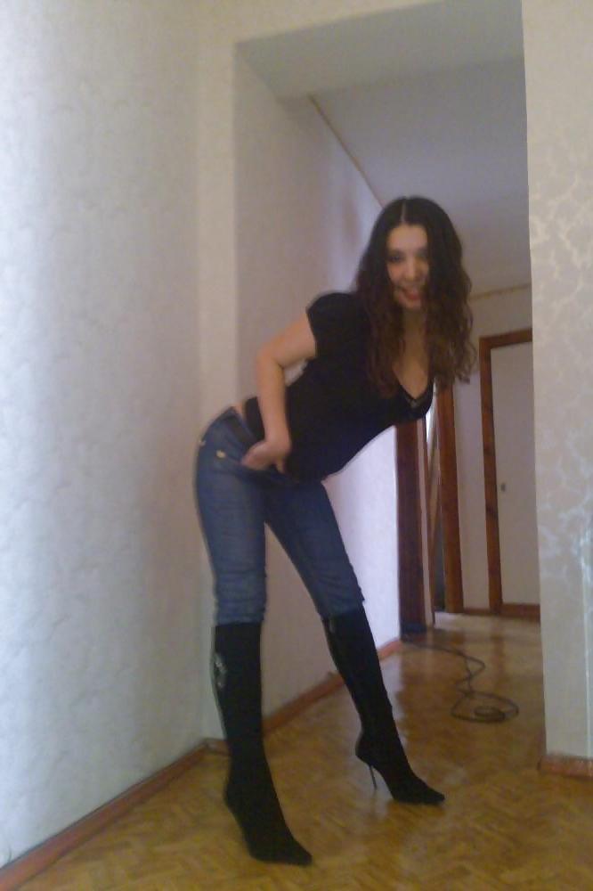 25P Queens in Jeans LLXVI