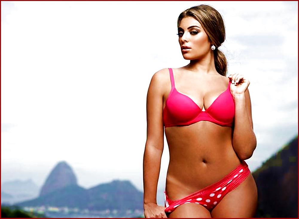 25P Beautiful Brazilian Women