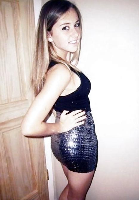 25P Hot Teens In Tight Dresses